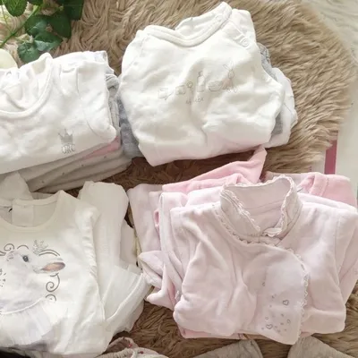 Lot vêtements bébé fille 